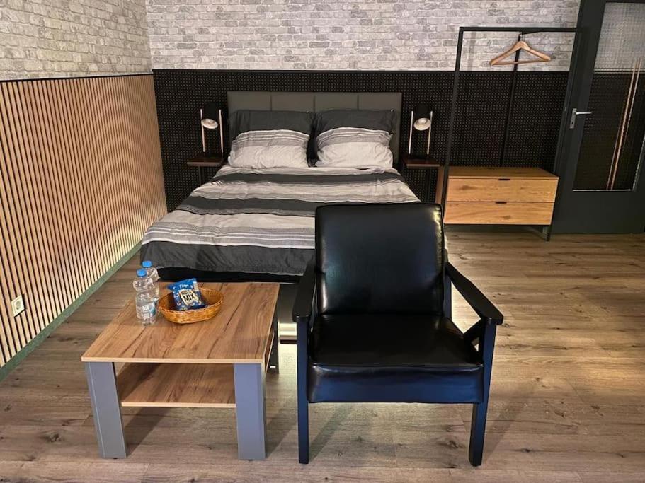 Apartment Saarbruecken, Und Uni Naehe Mit Parkplatz *
